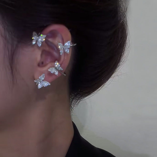 Pendientes Estilo Clip de Mariposas Brillantes en Plata