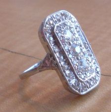 Anillo Rectangular Brillante Plateado Vintage