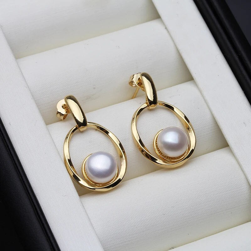 Pendientes Oro y Perla Elegantes