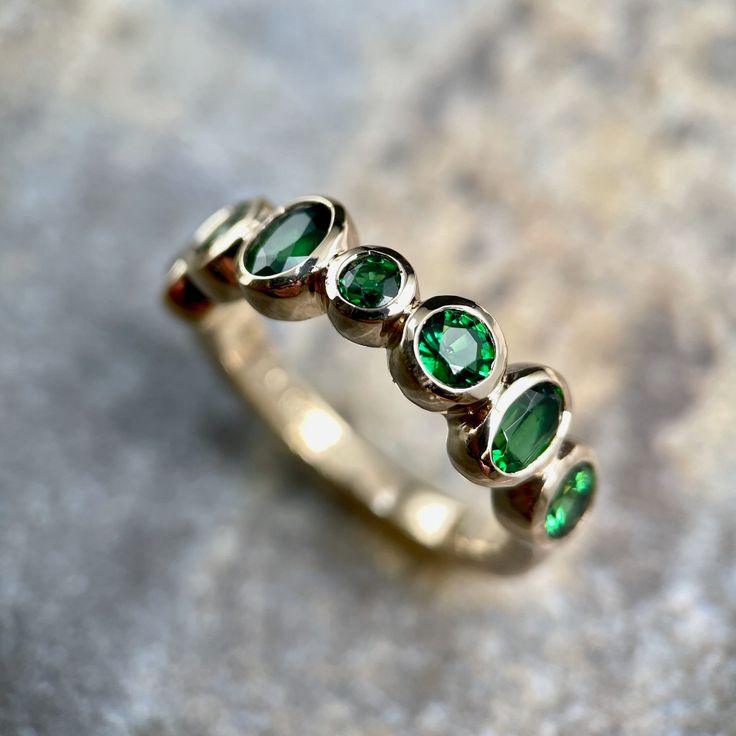 Anillo Exquisito con Turmalina Vintage