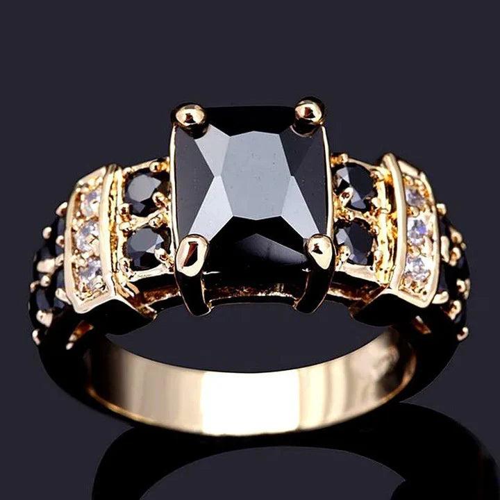 Anillo Negro Cristalino Dorado
