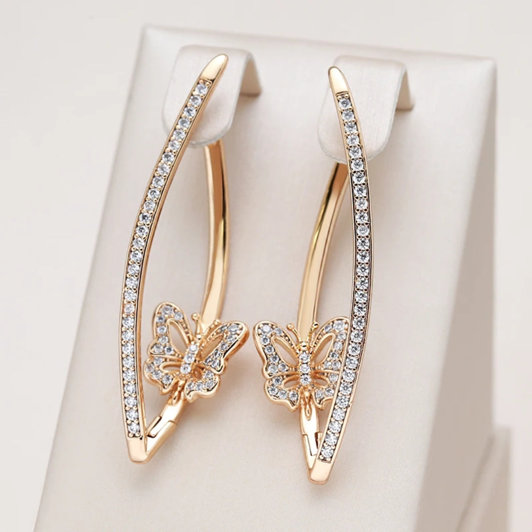 Pendientes Elegantes de Mariposa Brillante