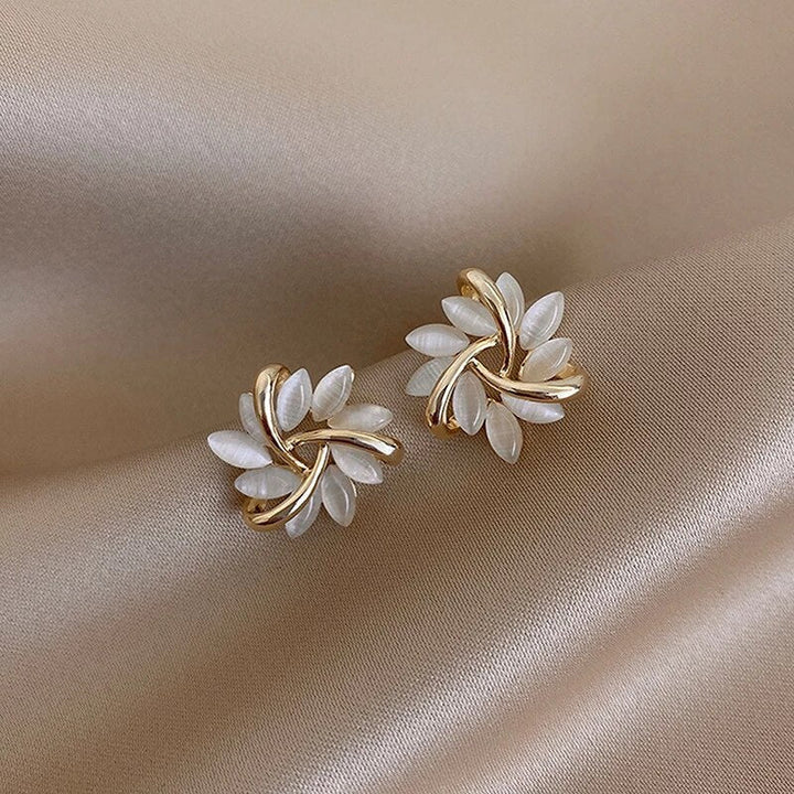 Pendientes Elegantes de Tuerca en Oro y Plata