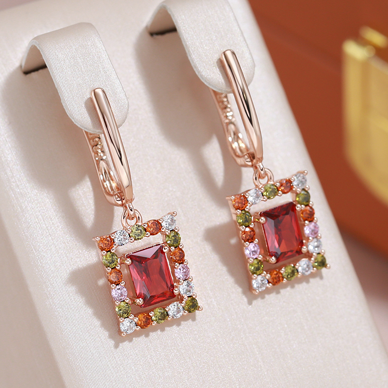 Pendientes Elegantes Cúbicos con Cristal Rojo